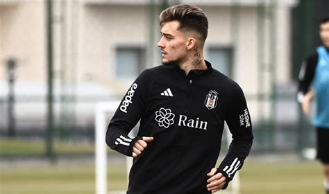 Beşiktaş'ta yeni transferler ilk antrenmanlarına çıktı - Son Dakika Haberleri